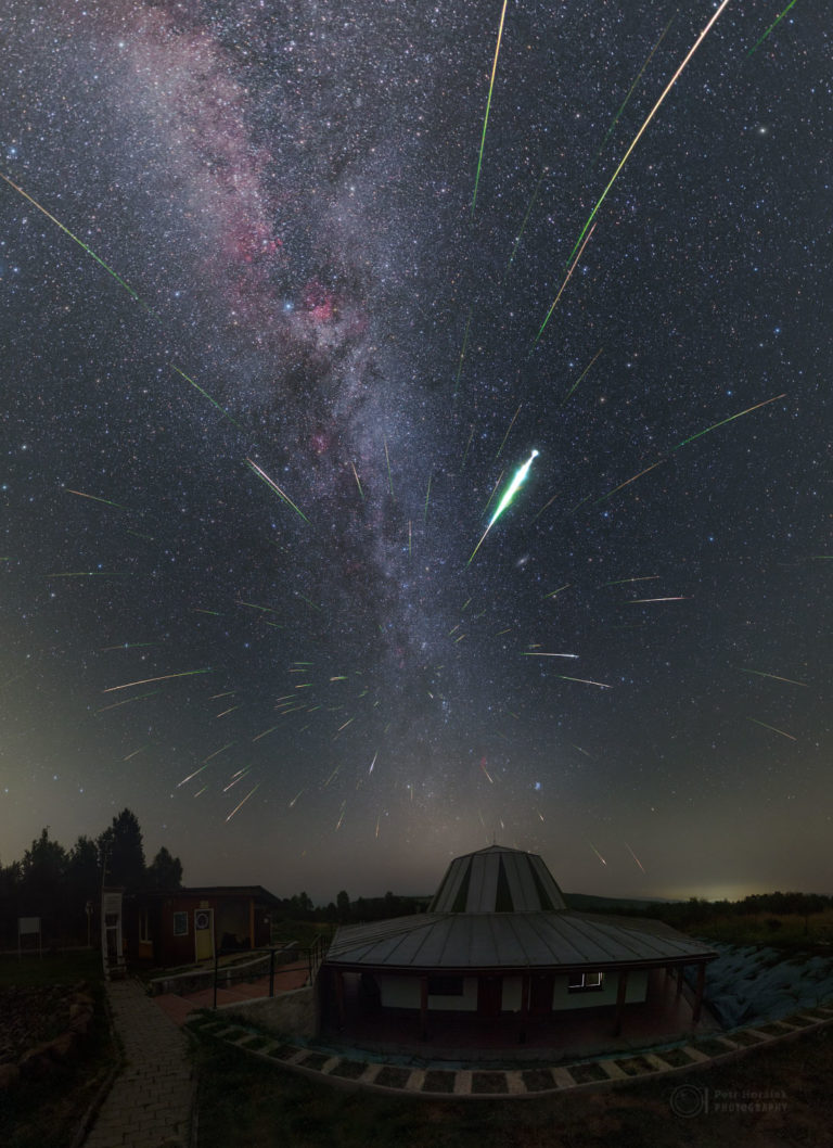 斯洛伐克上空的英仙座流星