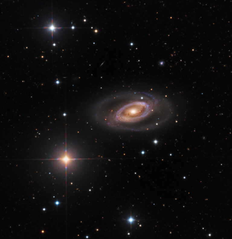 螺旋星系NGC 1350