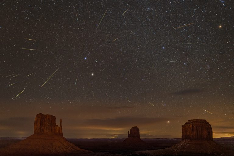 双子流星与手套峰