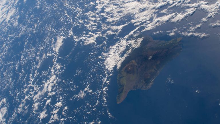 从国际空间站上拍摄到的夏威夷火山