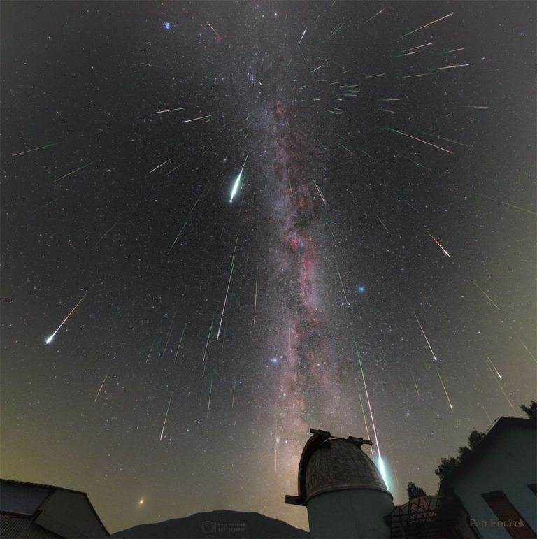 英仙座流星雨