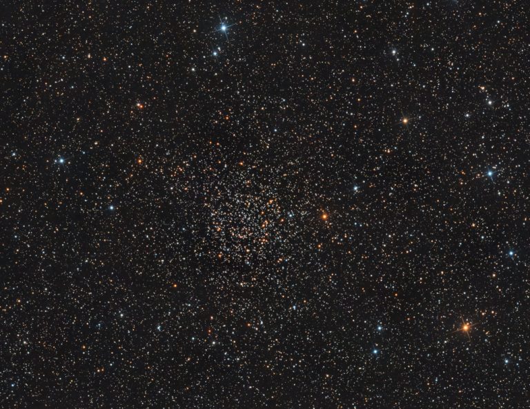 NGC 7789: 卡罗琳的玫瑰星团